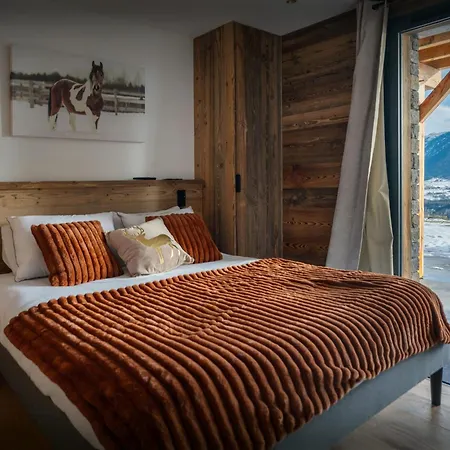 Calid - Ovo Network 木屋